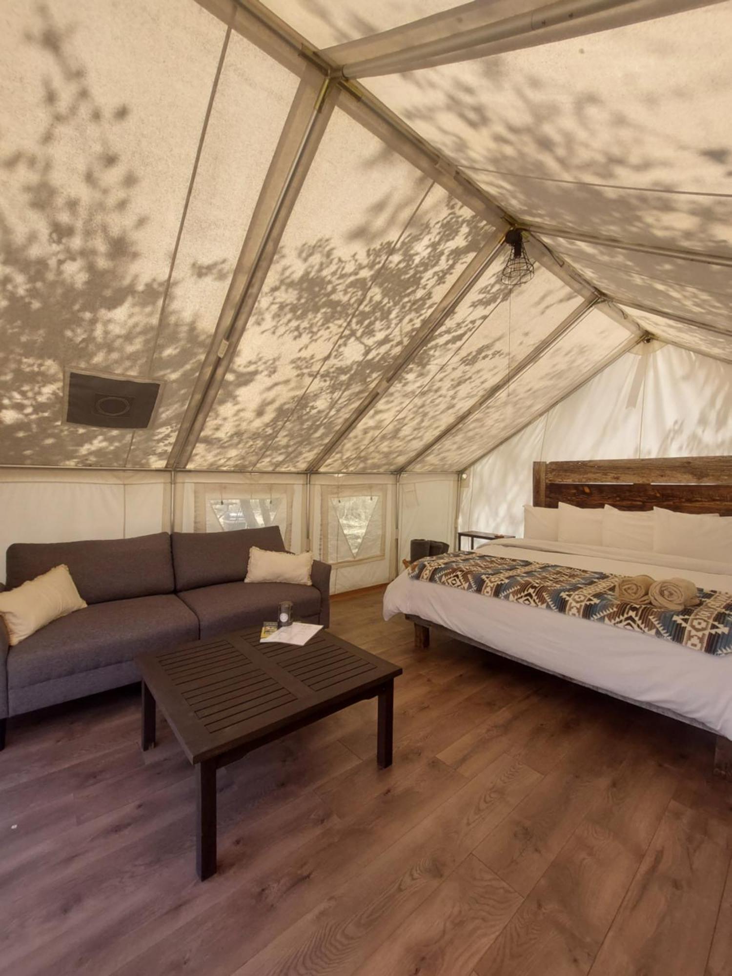 Hotel Gateway Glamping Esterno foto